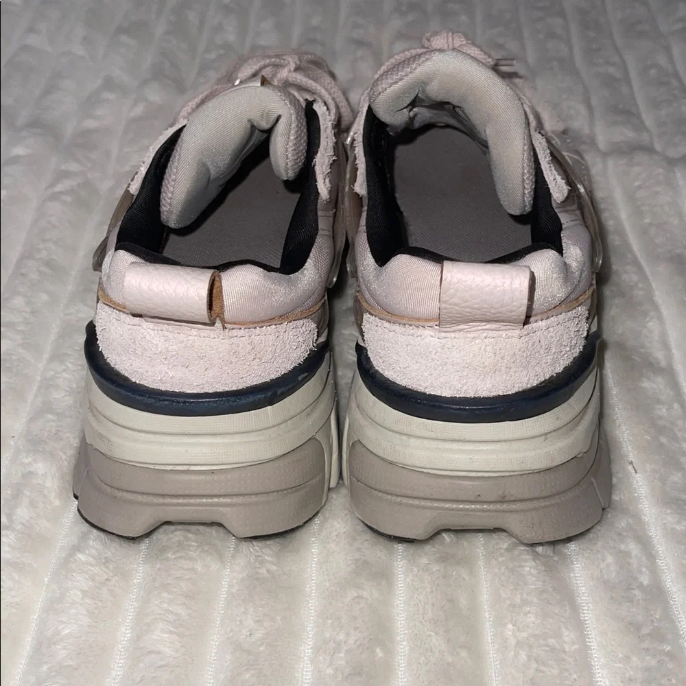 Nike V2K Run | Size 10